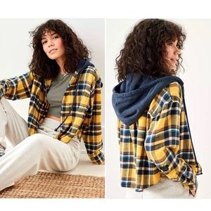 American Eagle cropped hoodie.